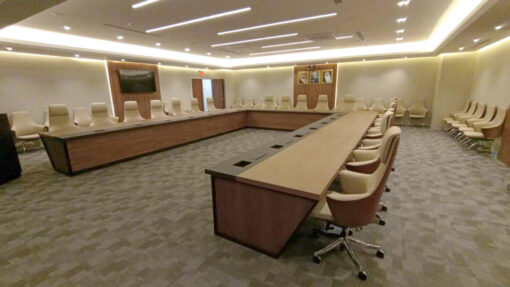 Meeting Table - BESPOKE COLLECTION - Image 4