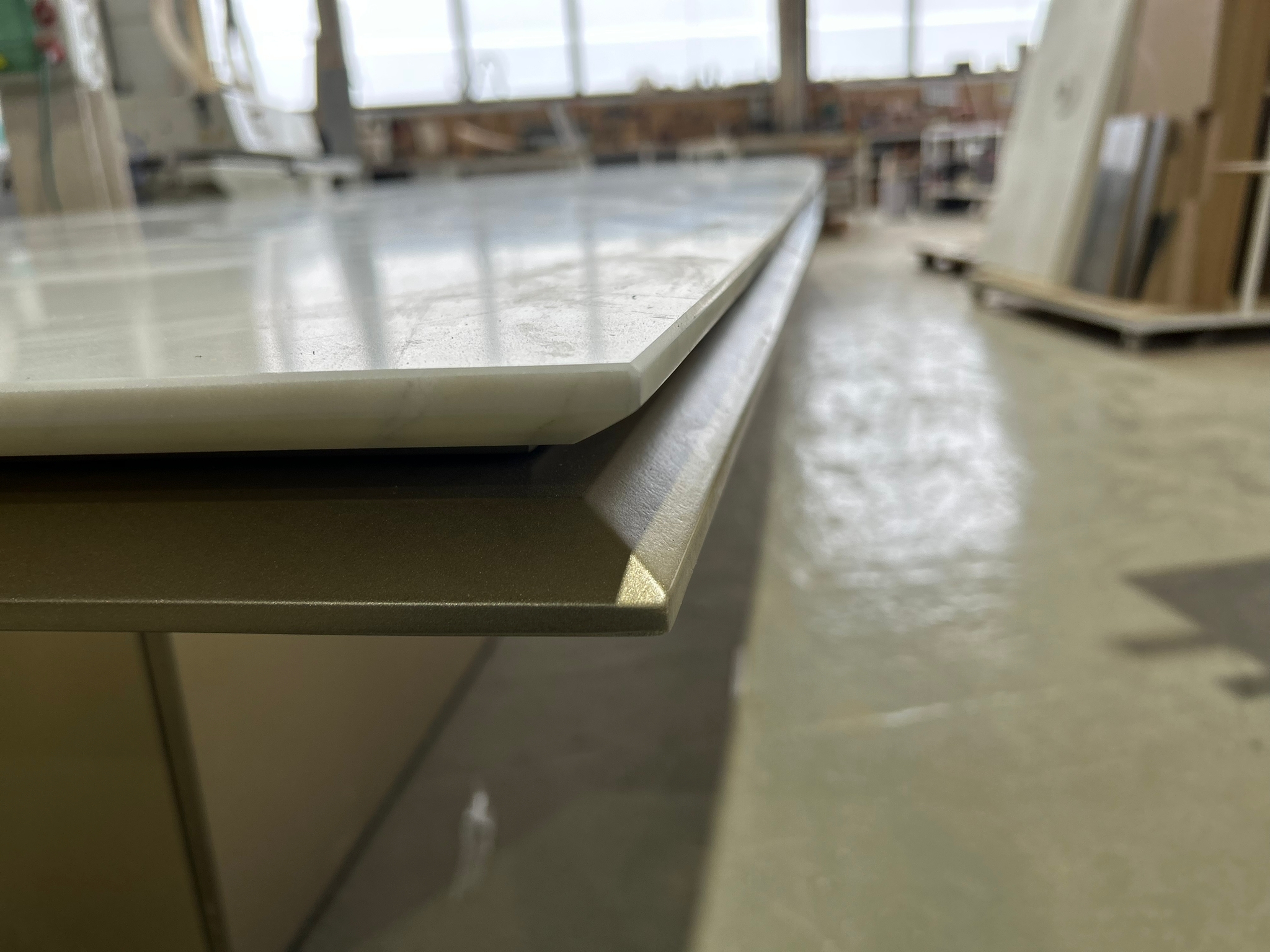 MANUFACTURING – Meeting tables Saudi Arabia